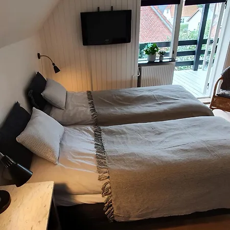 Jyllandsgade Bed & Breakfast 3*